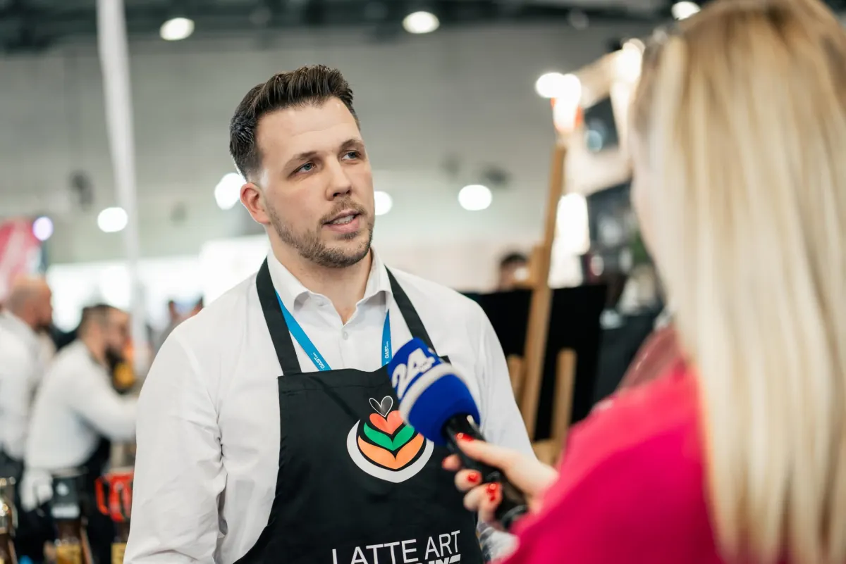 Snemanje intervjuja za prenos s sejma